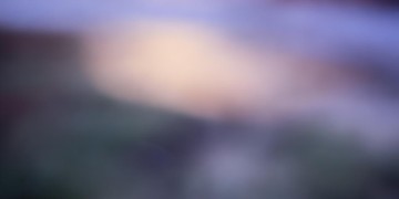 现在就变得遥远出自哪首歌？